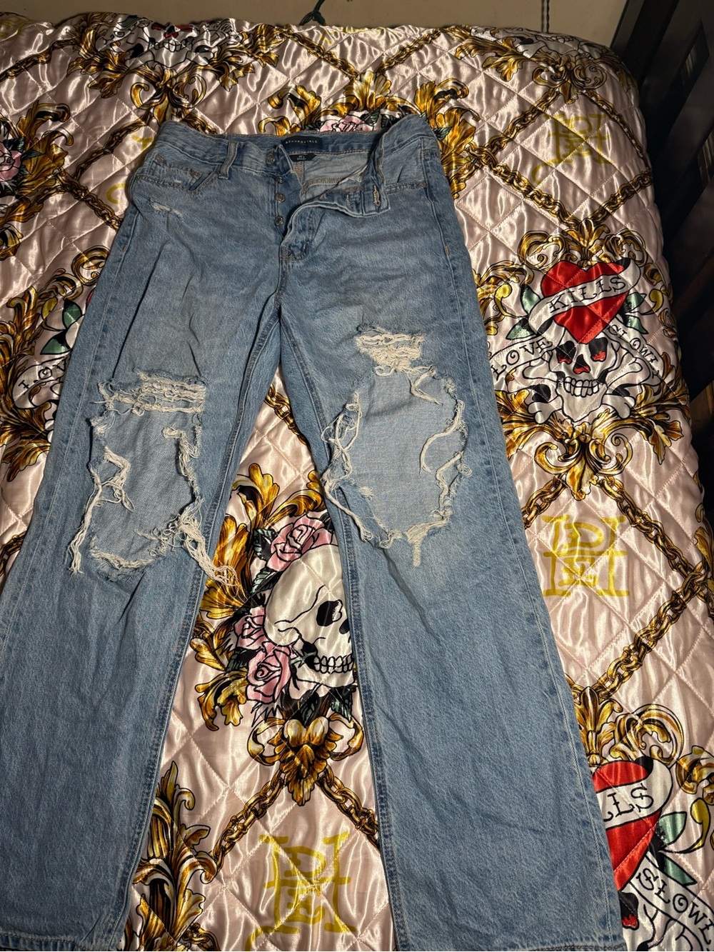 Aeropostale Light Blue Distressed Men's Relaxed Jeans